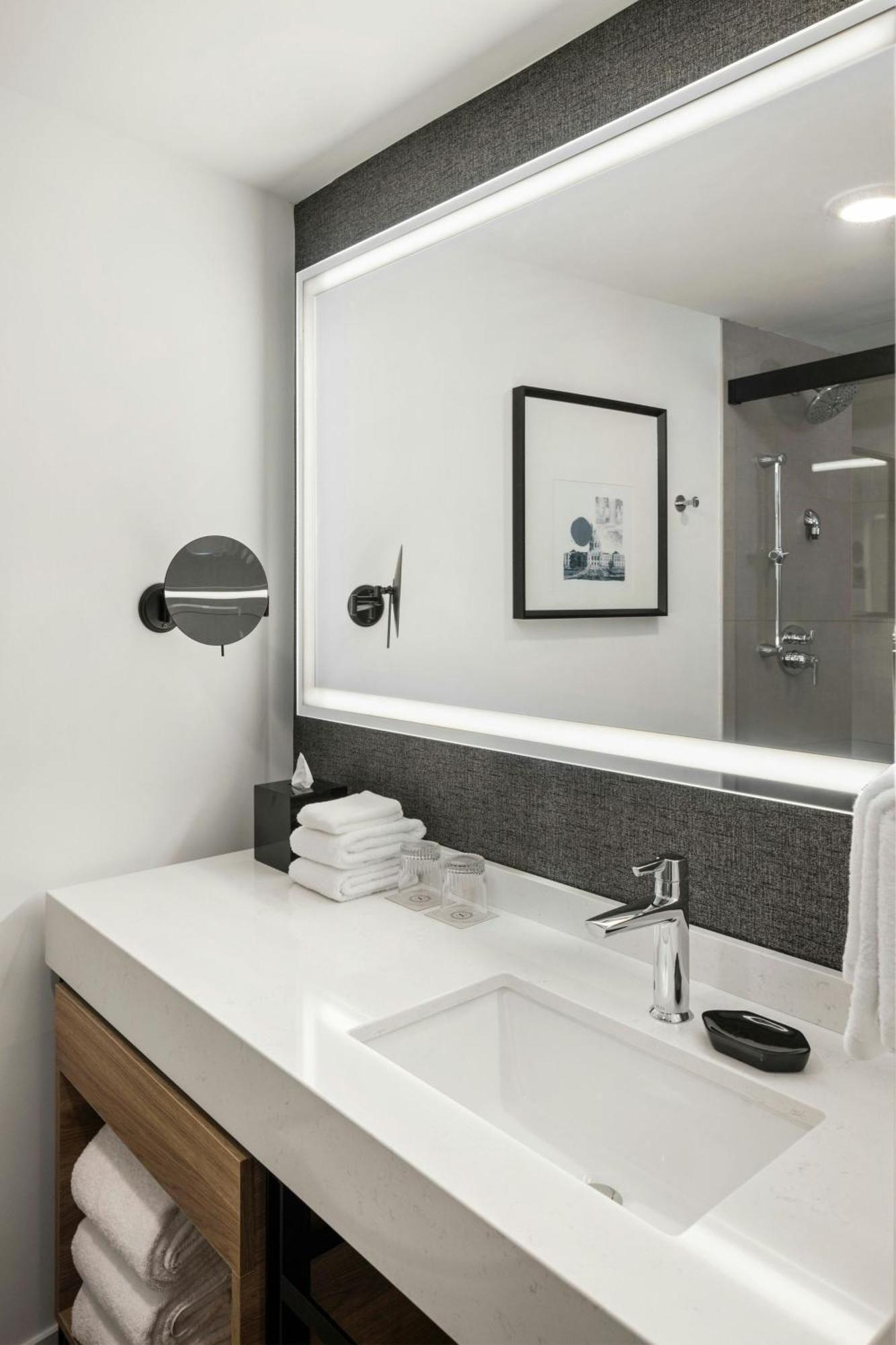 Sheraton Minneapolis Downtown Convention Center Екстер'єр фото